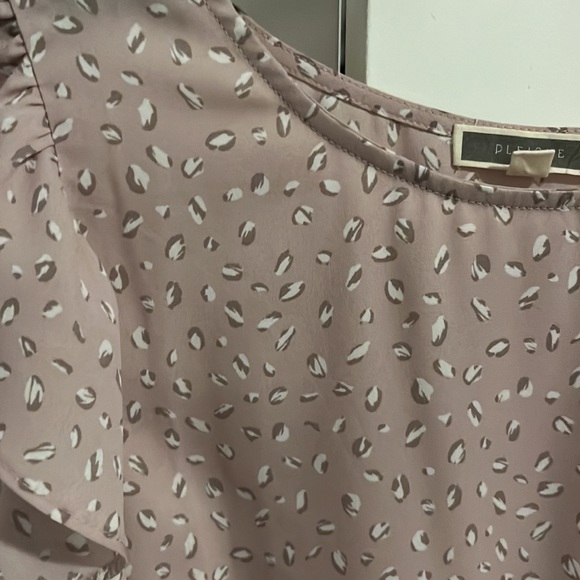 Flutter Sleeve Banded Bottom Top - Picture 2 of 5